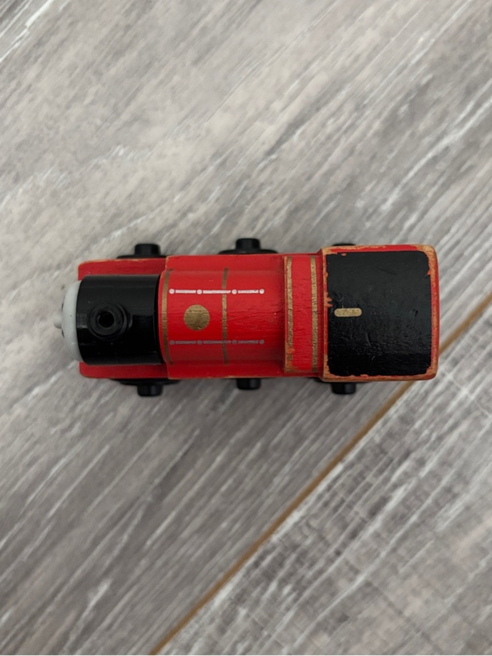Wooden James GGG62 - Thomas & Friends - Picture 5 of 8